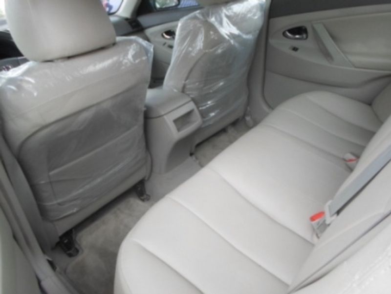 Thumbnail 4 of 2010 Toyota Camry